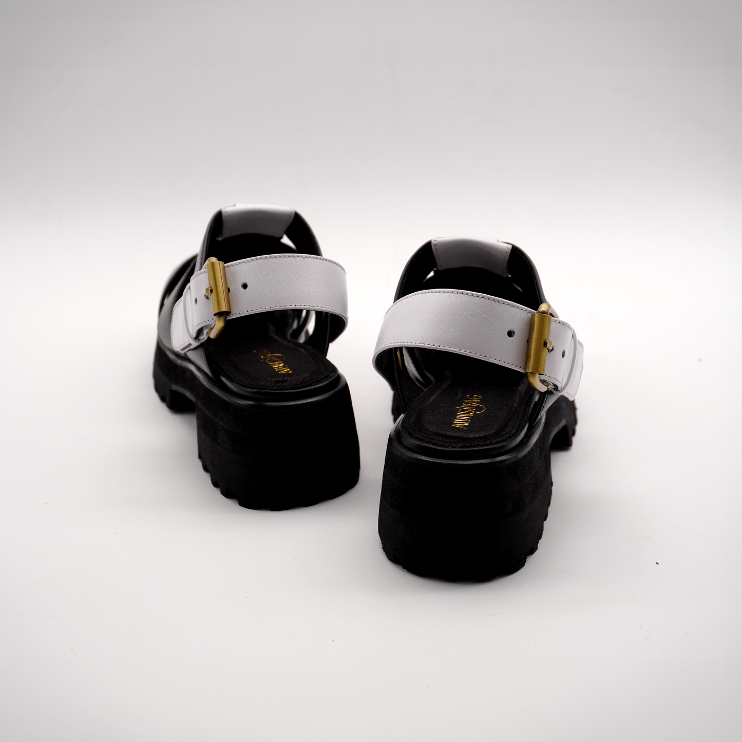 Evy Fisherman Mules (White & Black)
