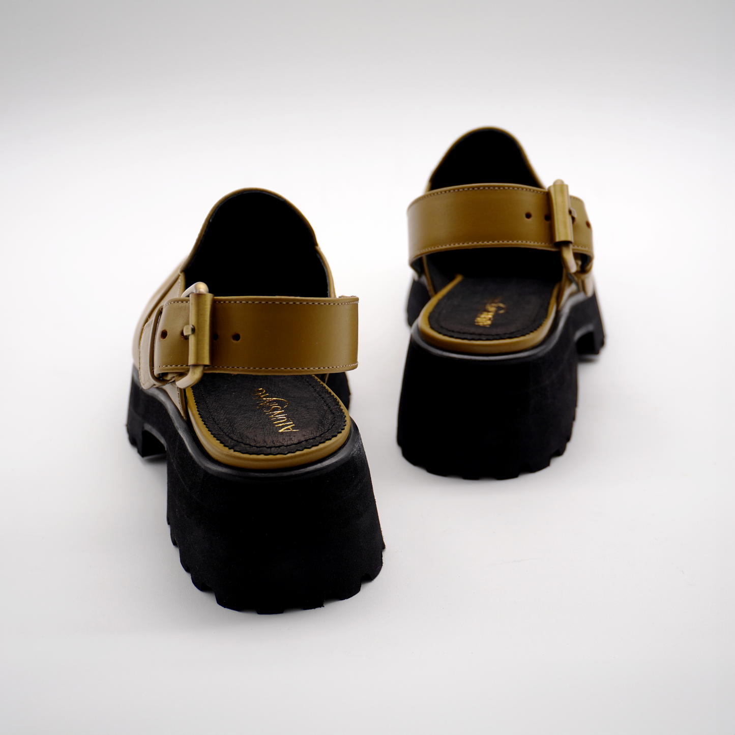 Pya Mules (Taupe)