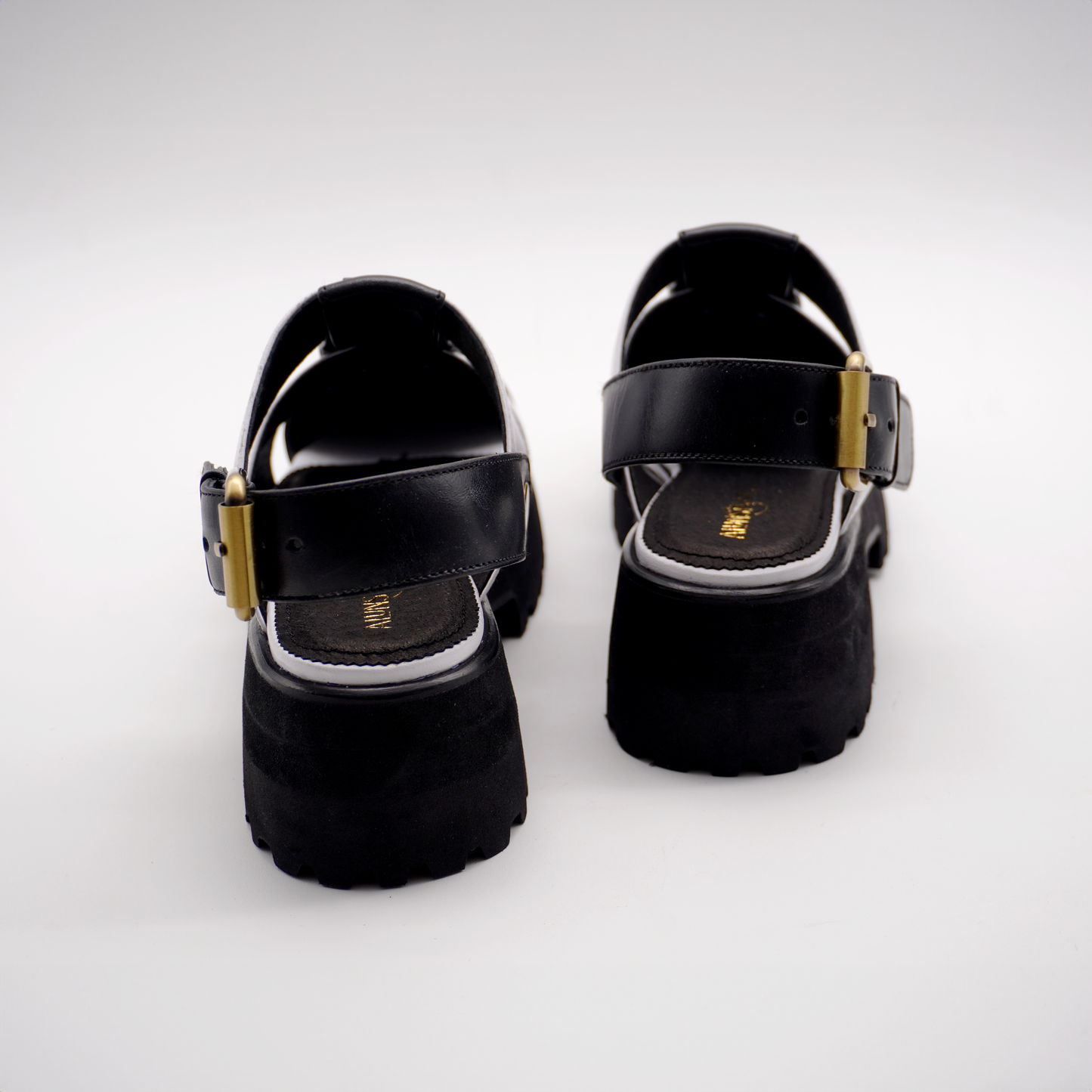 Evy Fisherman Mules (Black & White)